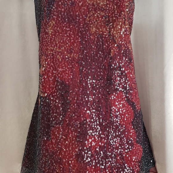 NWOT Elie Tahari red & black sequined blouse top Womens Small - Picture 4 of 5